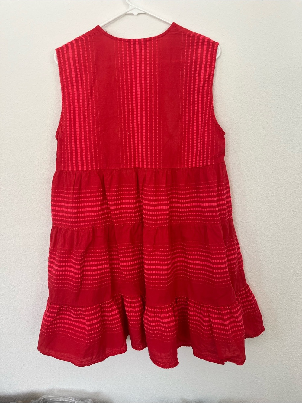 August Resort Wear Dress - Picture 5 of 8